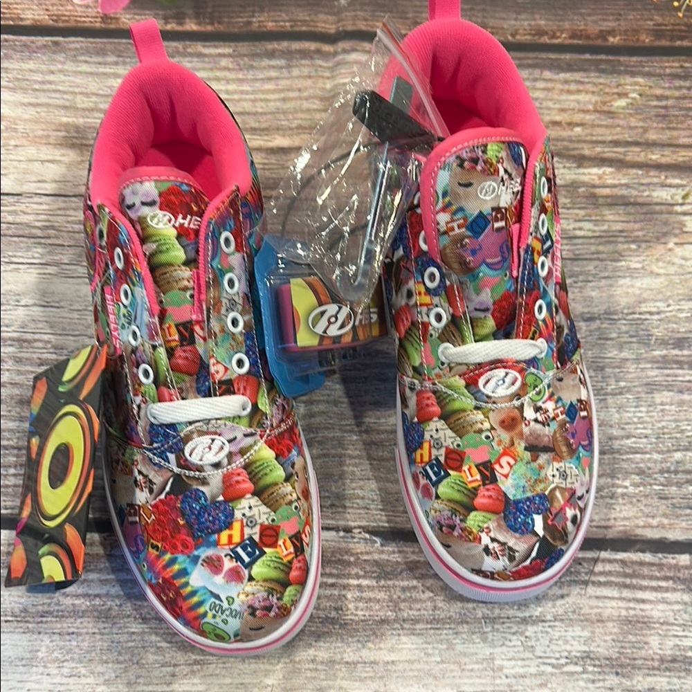 Girls Heelys Little Kid (Sz 8) and Big Kid (Sz 9) Pro 20 Print Sneakers • NWT! - Picture 4 of 15